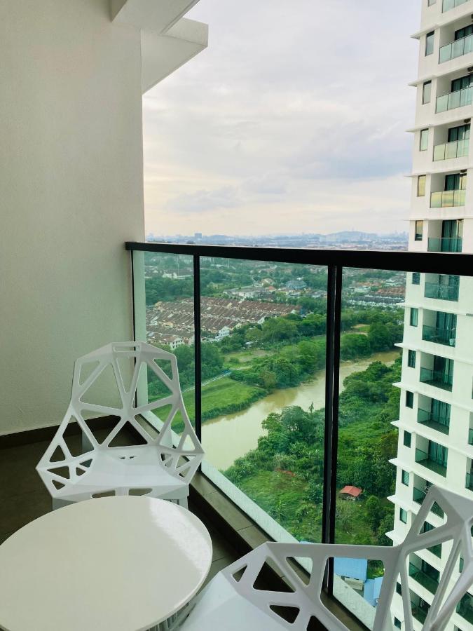 Vista Bangi Soho Ukm, Swimming Pool & River View * Kajang